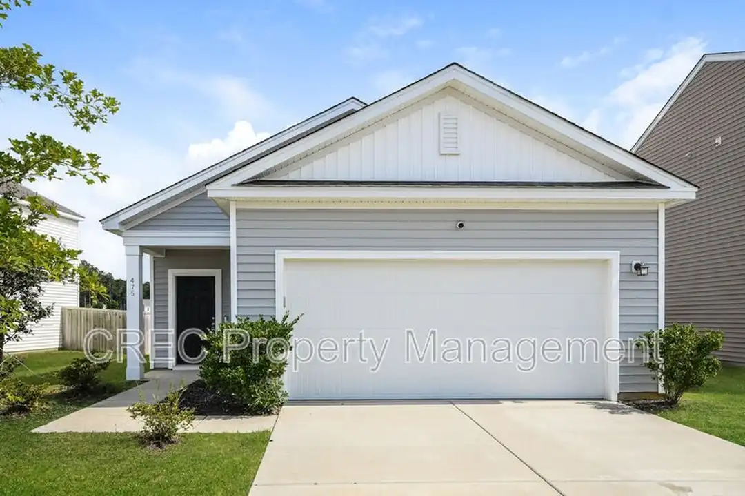 House in Summerville - View 2