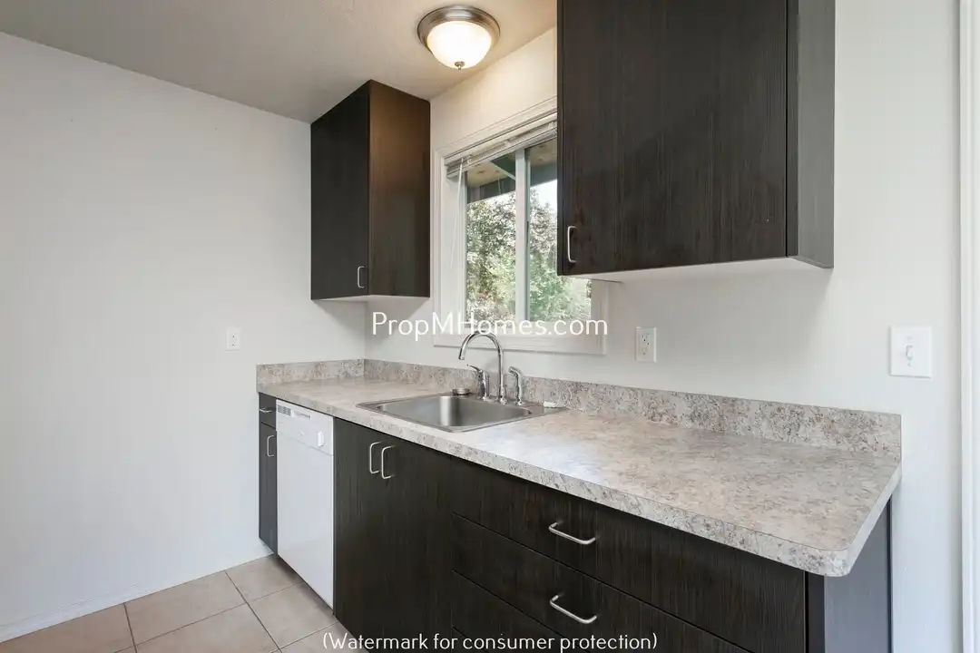 Apartment in Portland, Glenfair - View 5