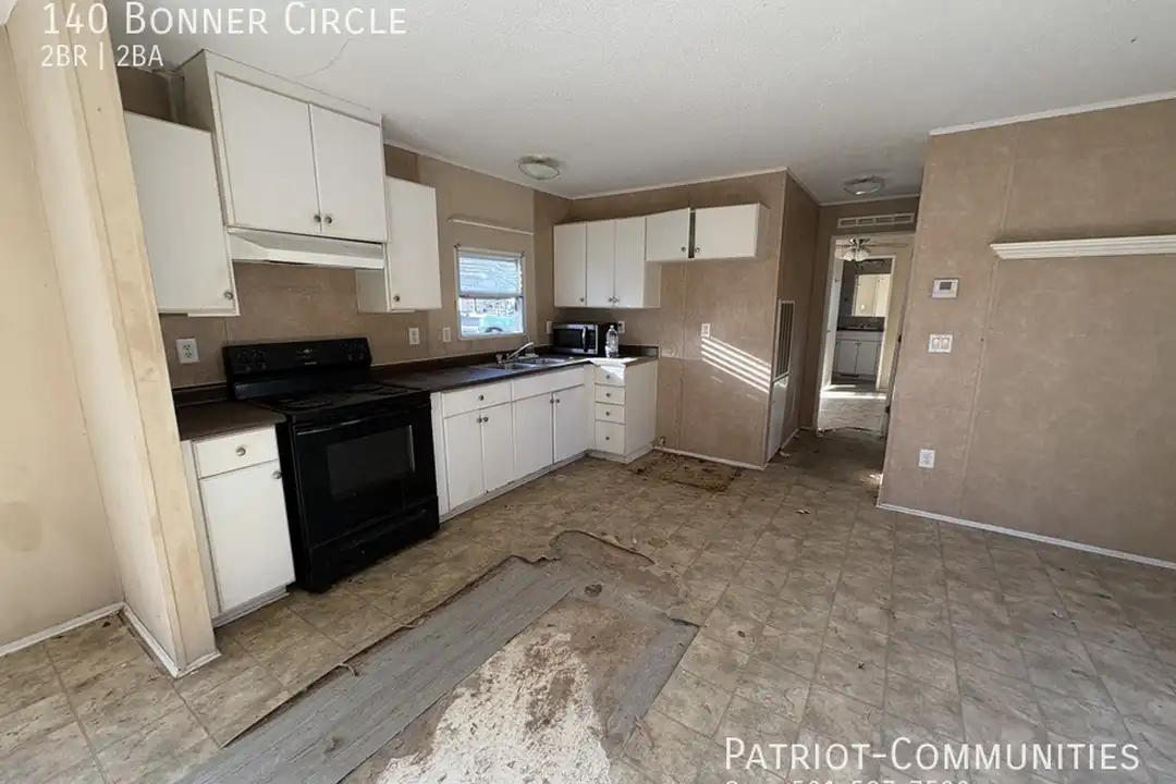 140 Bonner Cir - View 4