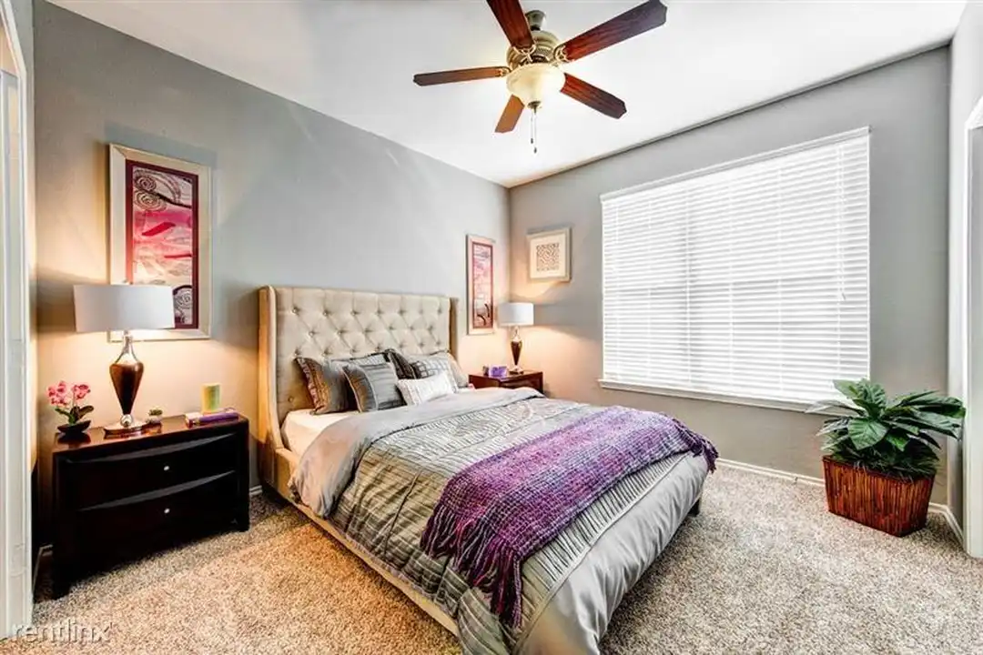 902 Cushing Dr unit 224 - View 3