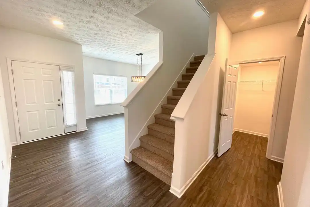 17115 Meander Way - More