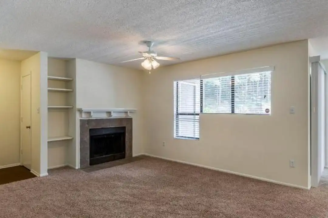 7916 Harris Hill Ln - More