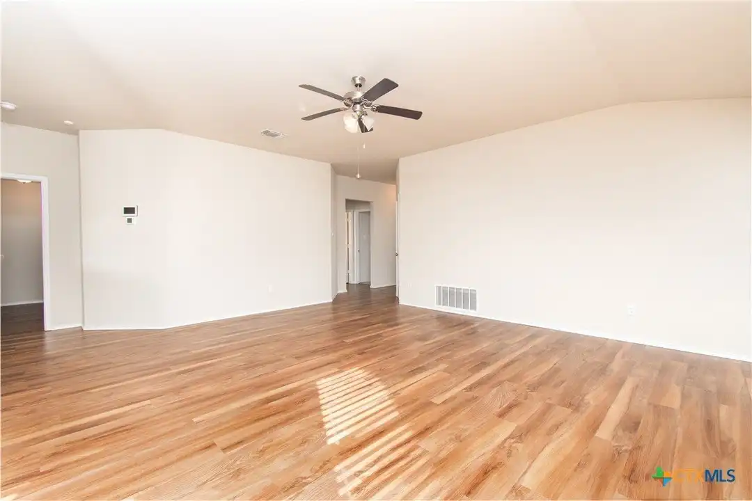 House in Copperas Cove - View 5