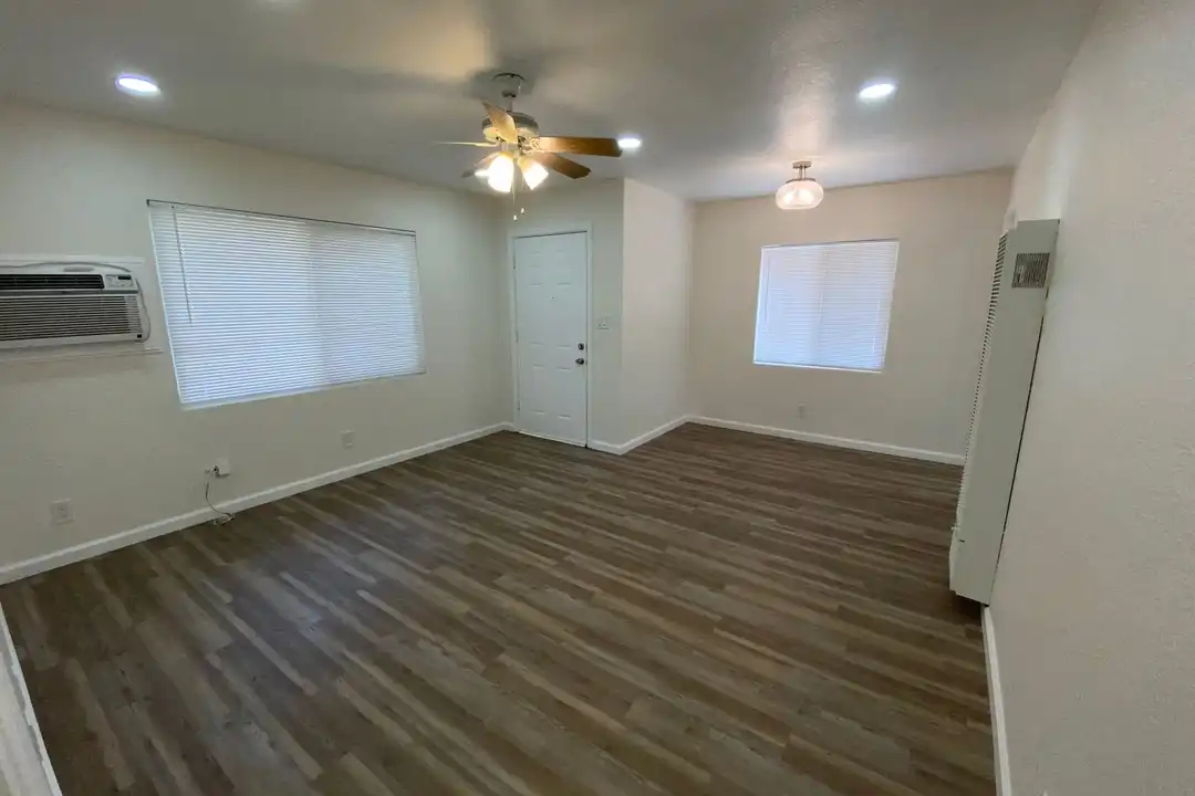 552 S Magnolia Ave unit 552 - View 4