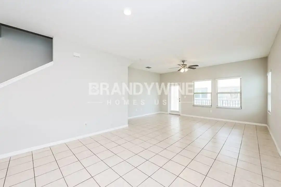 5580 Mercado Dr - View 4