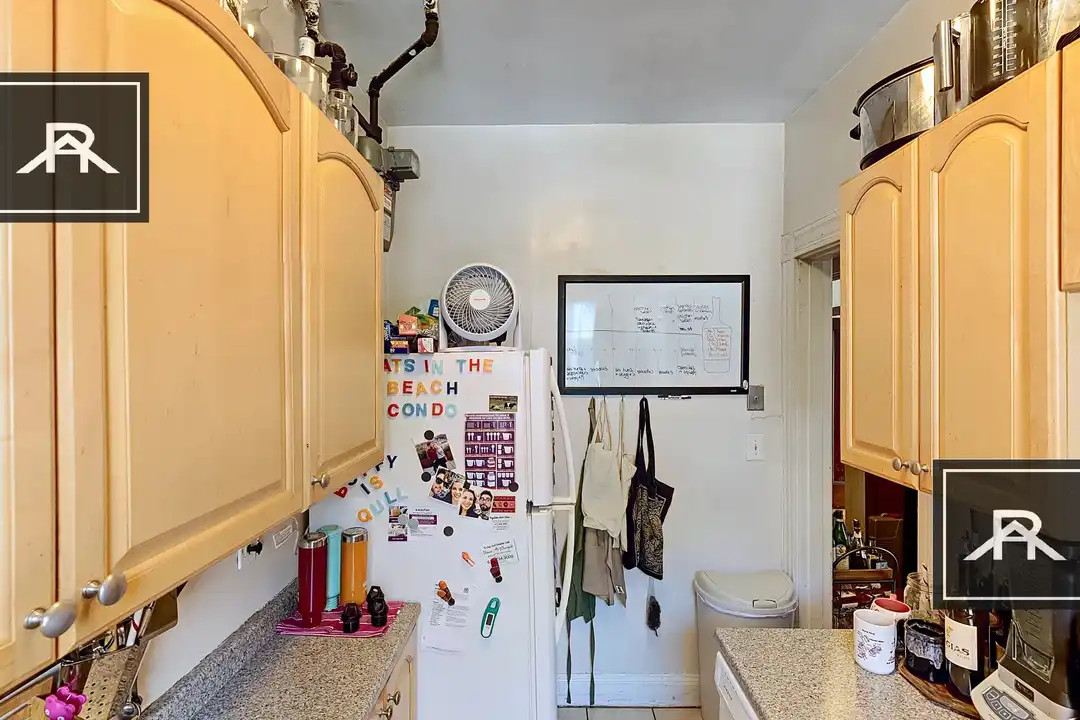 17 Glenville Ave unit 2 - View 2