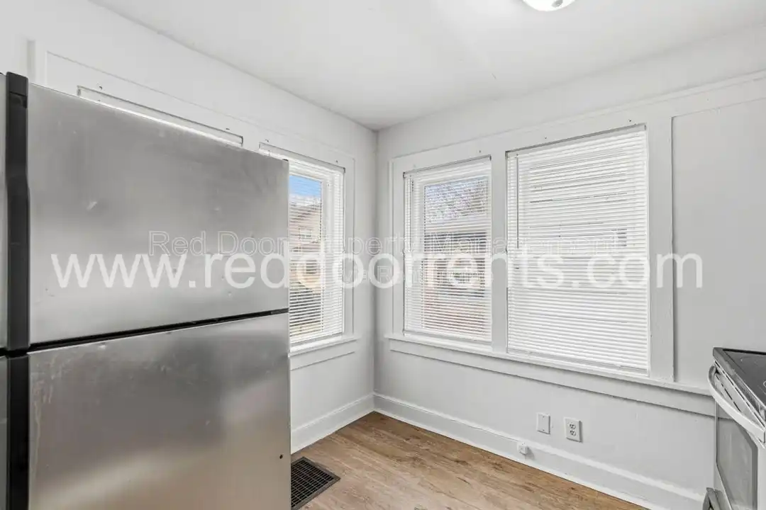 408 N Oakland Ave unit A - Prikaz 5