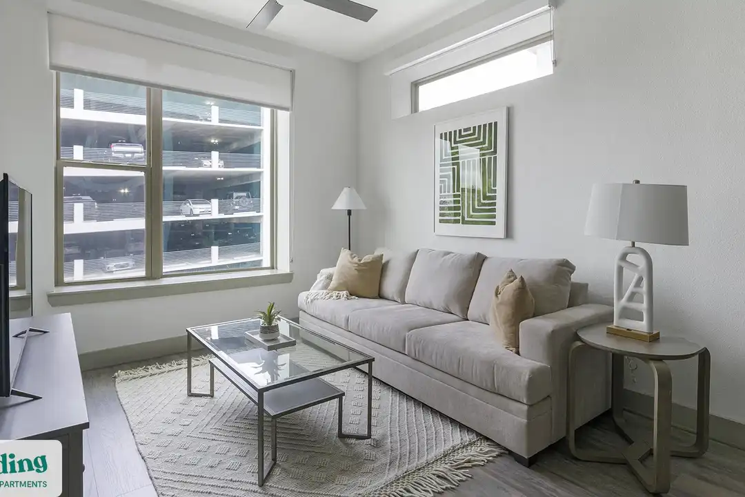 3030 Summer St unit 310 – photo 1