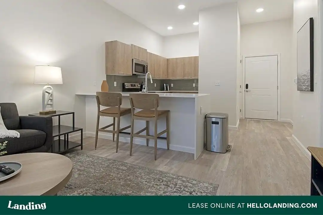5256 International Dr. – pohled 5