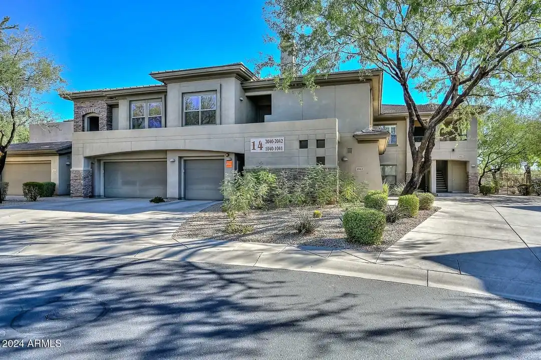 Apartment in Cave Creek - View 4