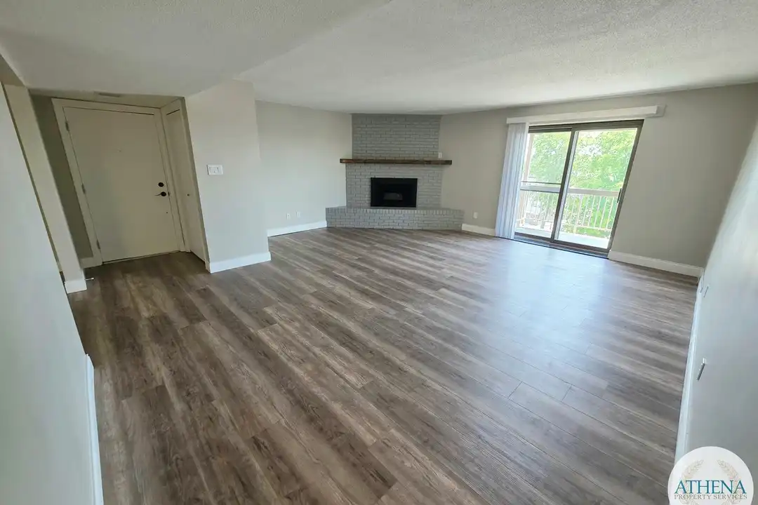 727 Bellevue St unit 727-4C – photo 1