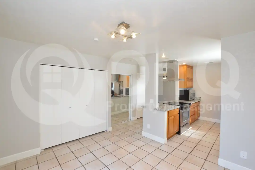 850 S River Dr unit 1044 - View 5