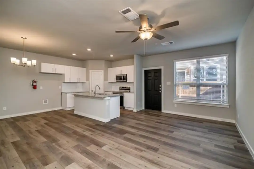 721 Harvest Moon Dr - View 6