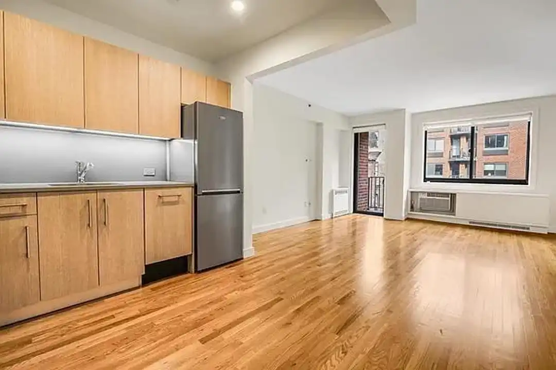 101 W 15th St unit 603 – pohled 4