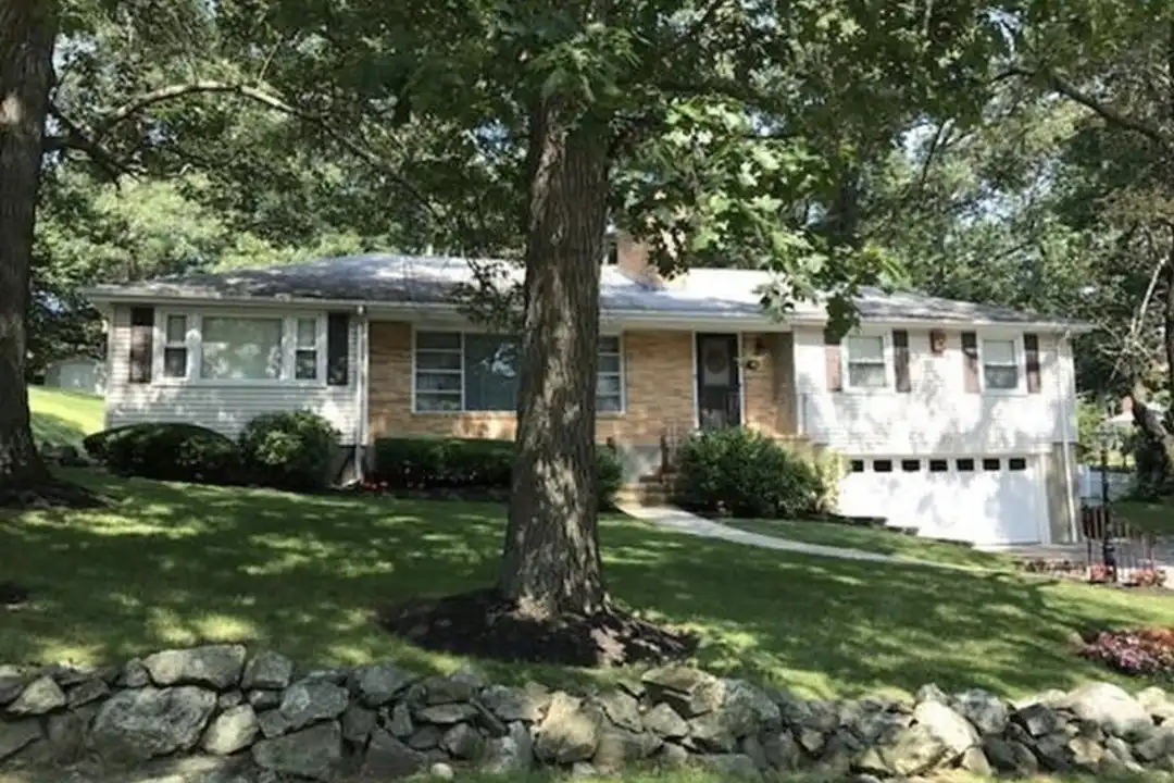 174 Forest St – photo 1