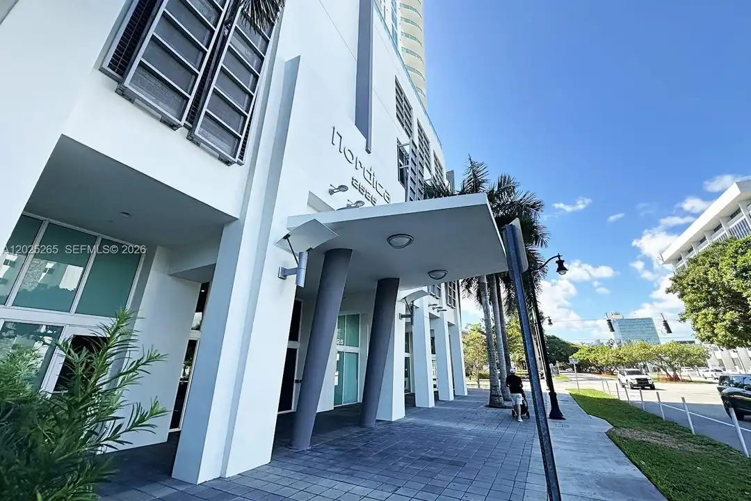 2525 SW 3rd Ave #705 - View 3