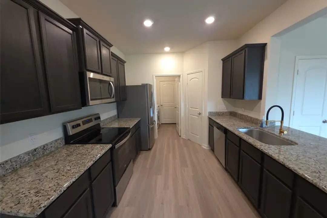 305 Lone Mountain Dr - More