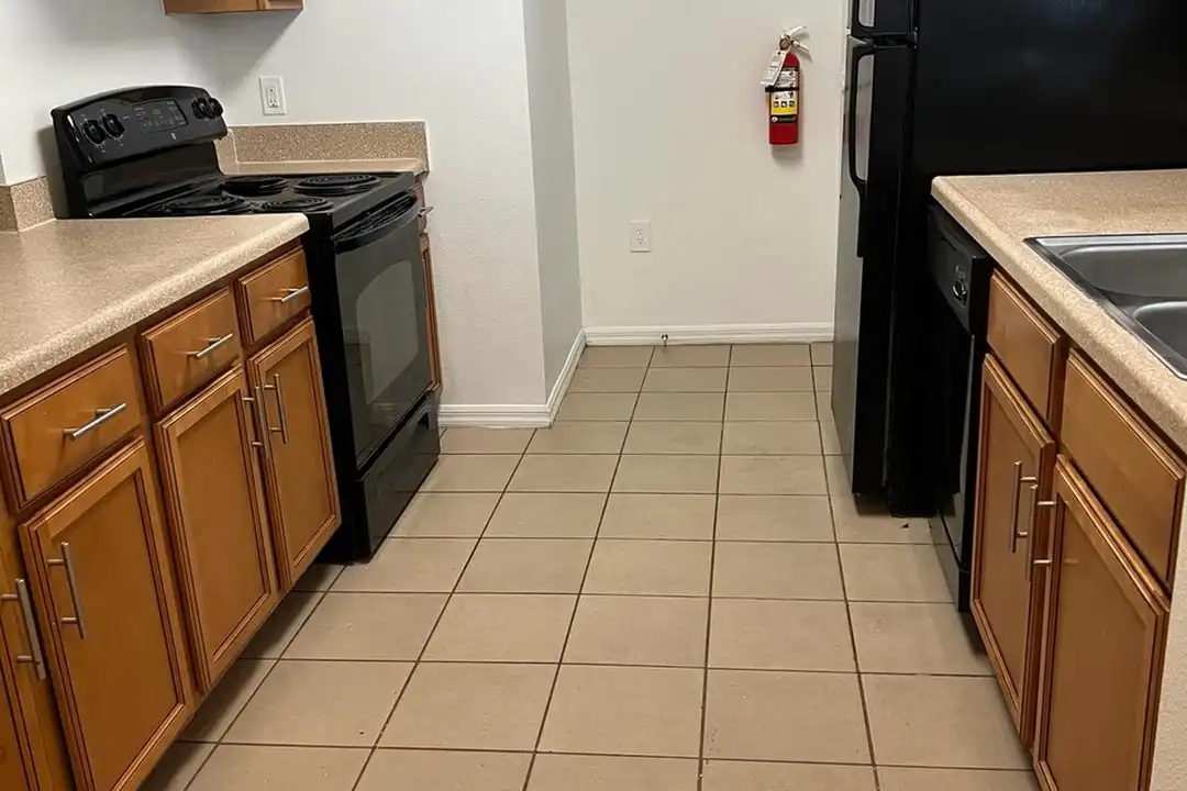 Apartment in Sebring - View 5