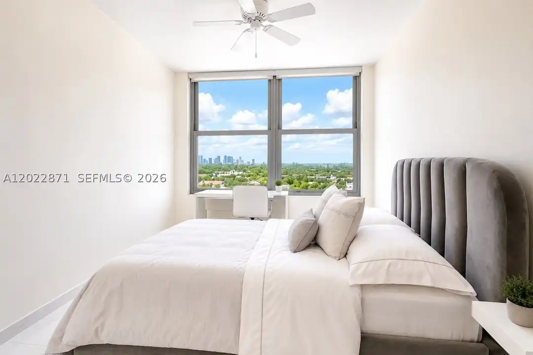 Apartment in Miami Beach, Miami-Dade - View 4