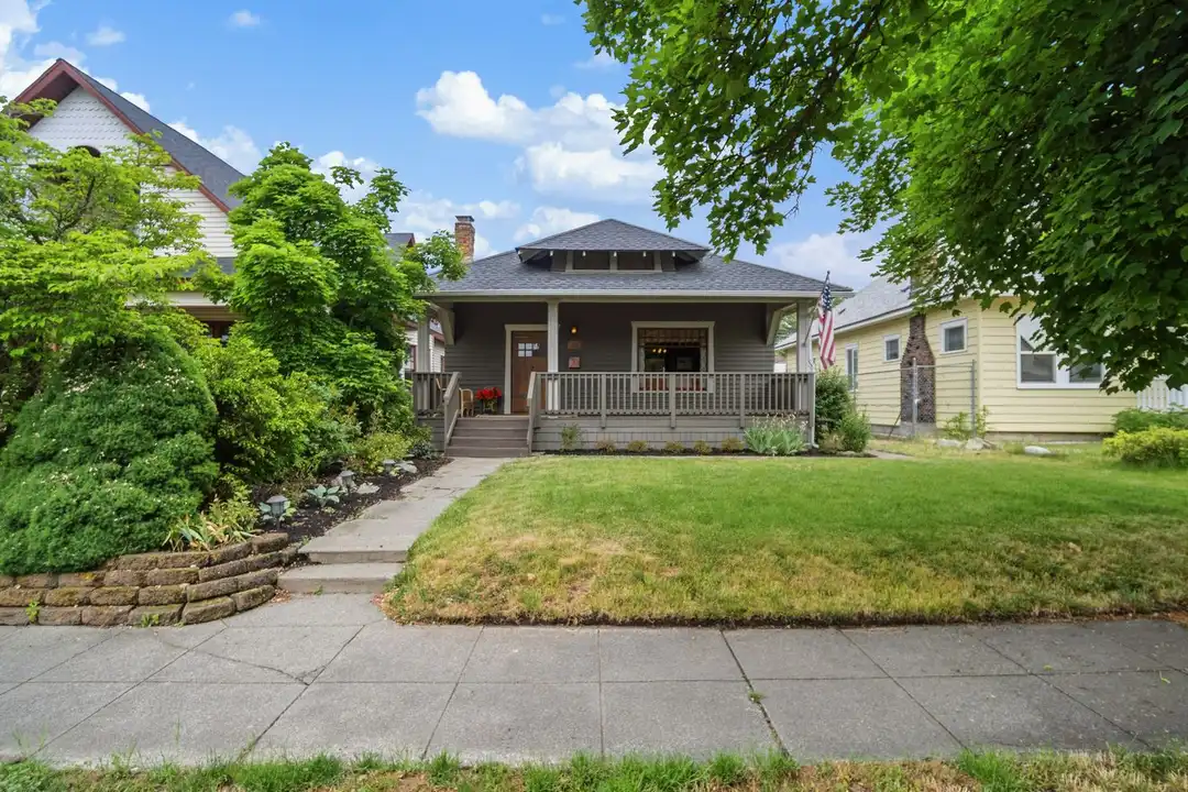 2612 W Dean Ave - More