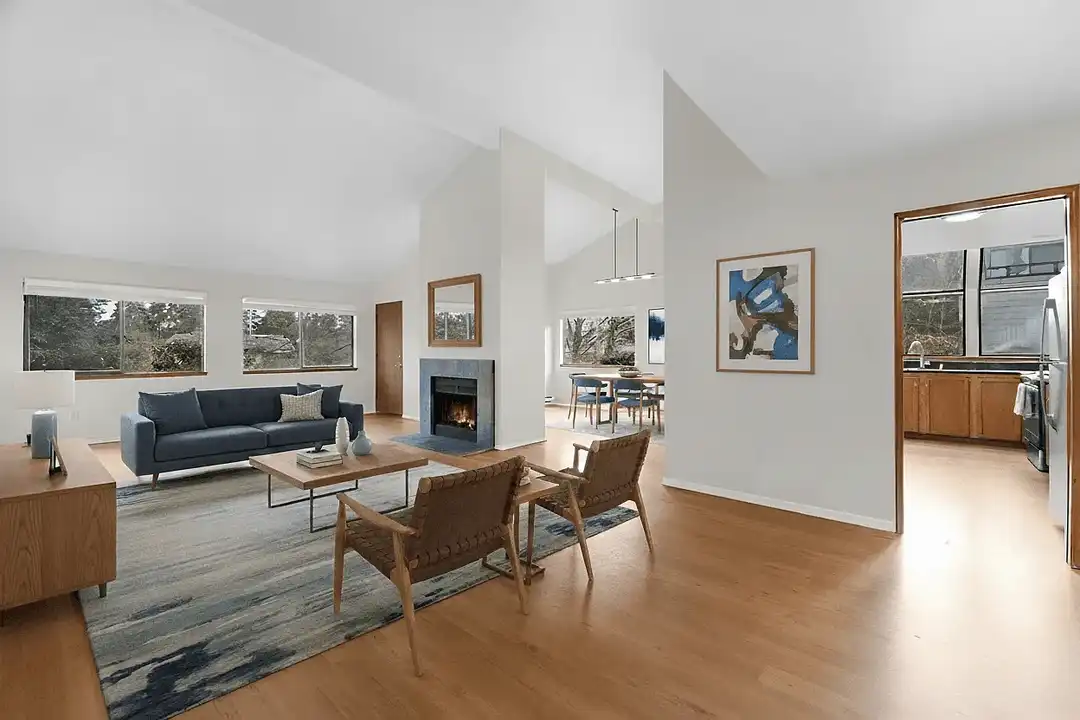 Township Lake Meridian - View 2