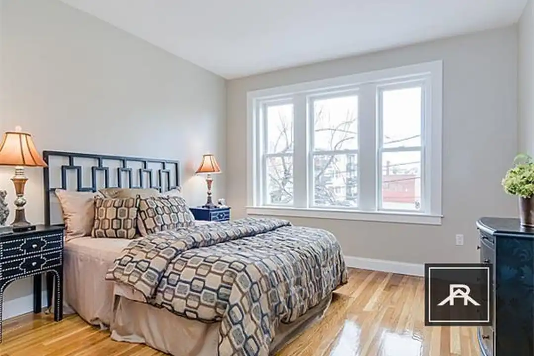4 Leicester St – pohled 5