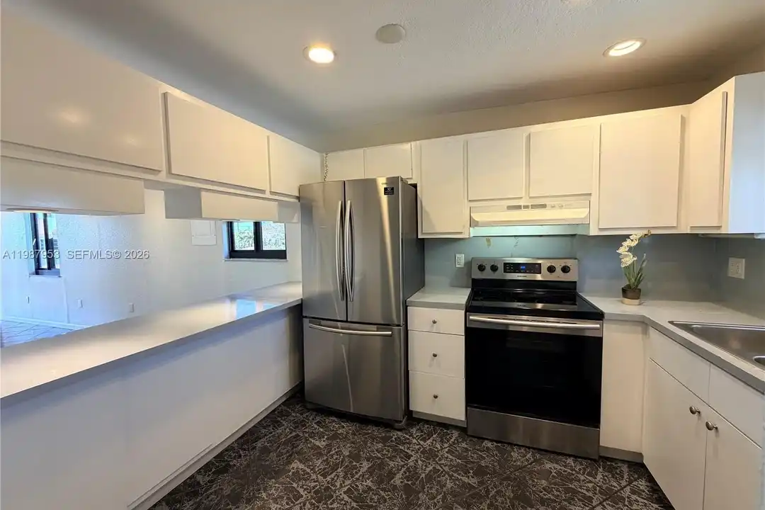 3525 SW 92nd Ave #3527 - View 2
