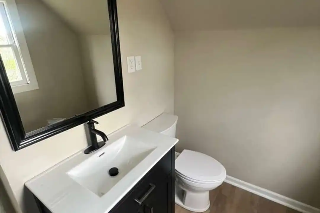 5032 N 32nd St – pohled 4