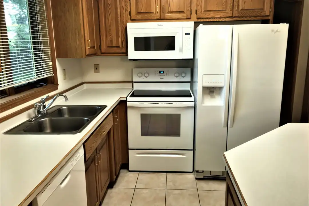 2925 40th Ave S unit 2925 40th Southwest D – photo 1