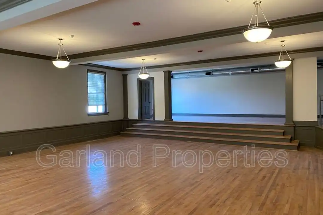 821 Salem Ave SW unit 101 – photo 1
