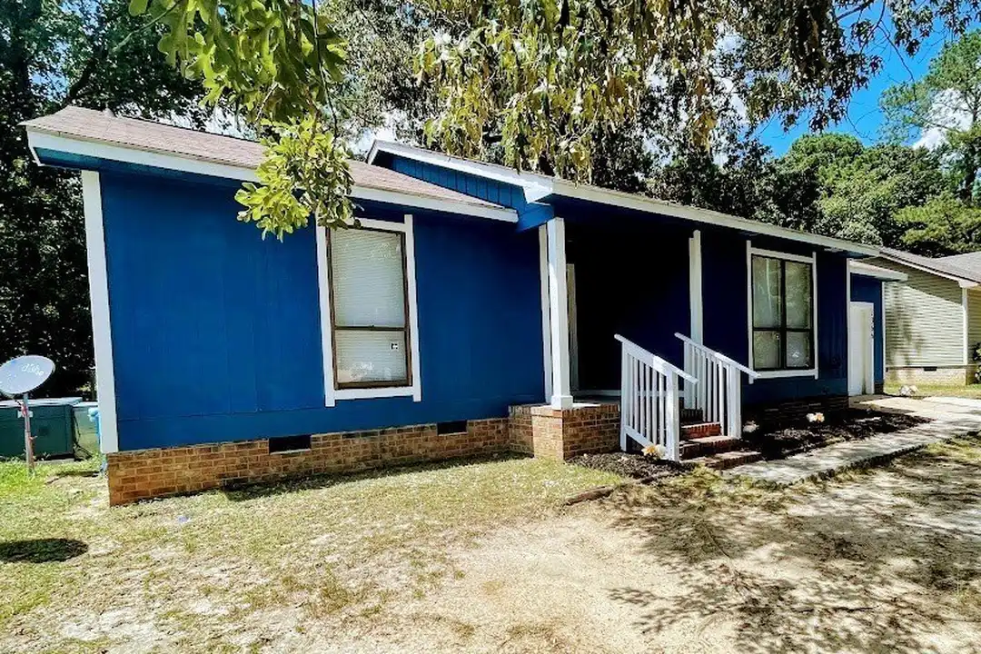1366 Worstead Dr - View 3