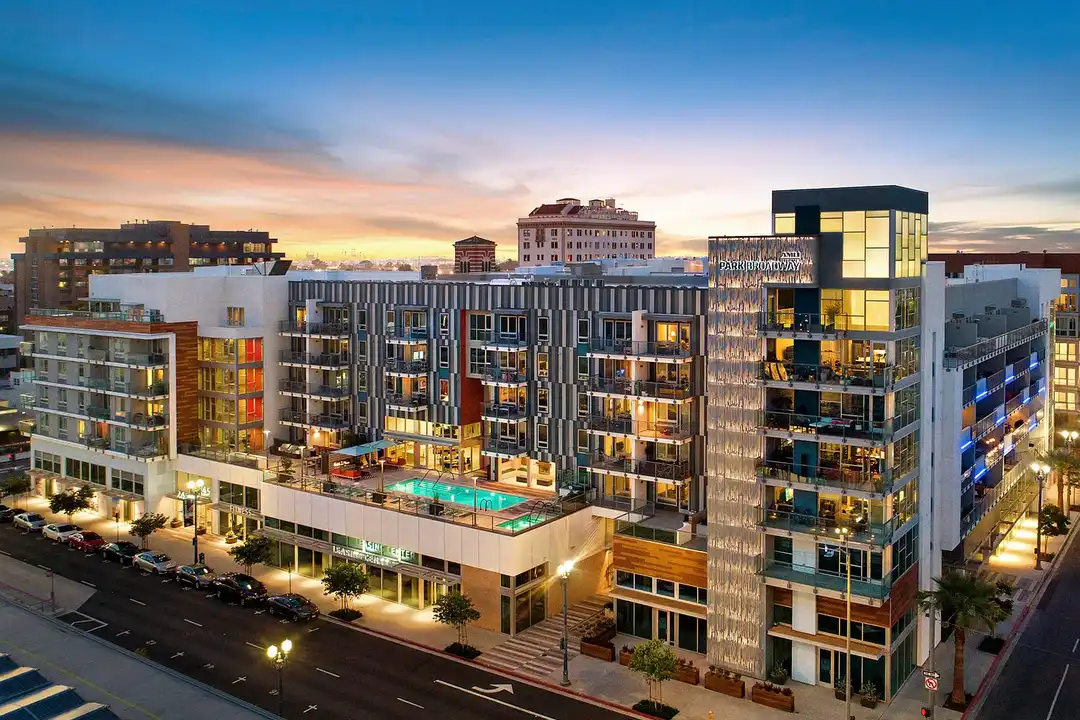 AMLI Park Broadway – photo 1