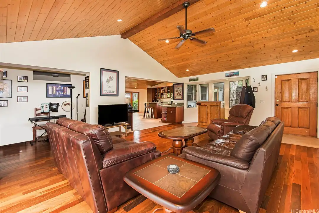 House in Kailua - View 3