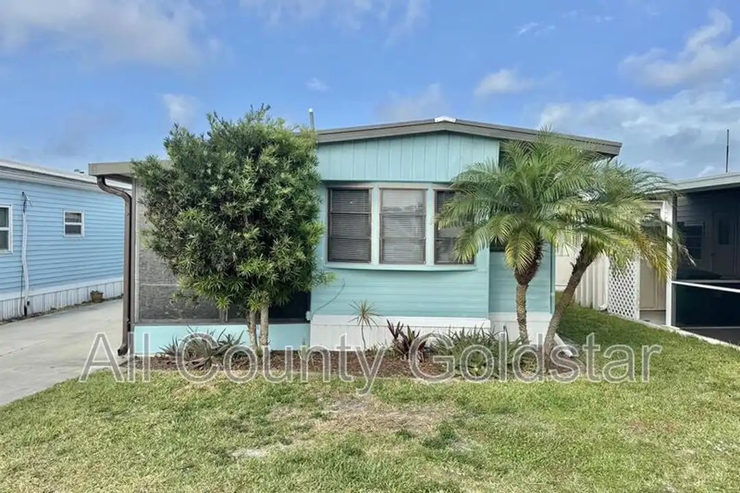 1475 Flamingo Dr unit 322 – photo 1 of 9