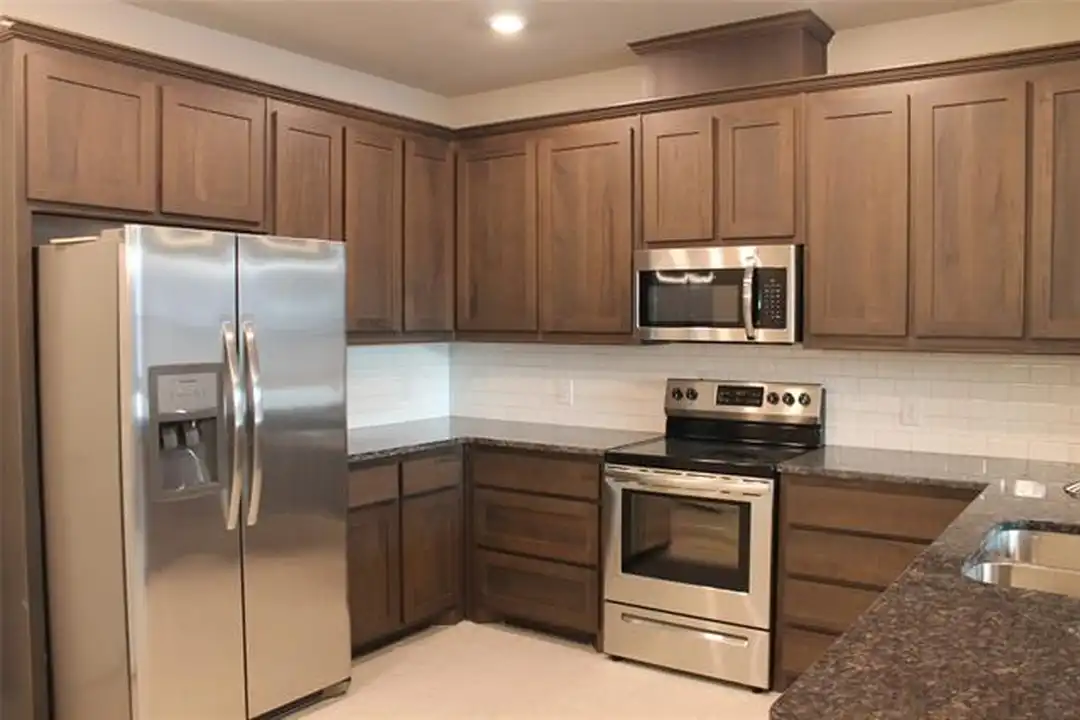 825 Ben Ln - View 6