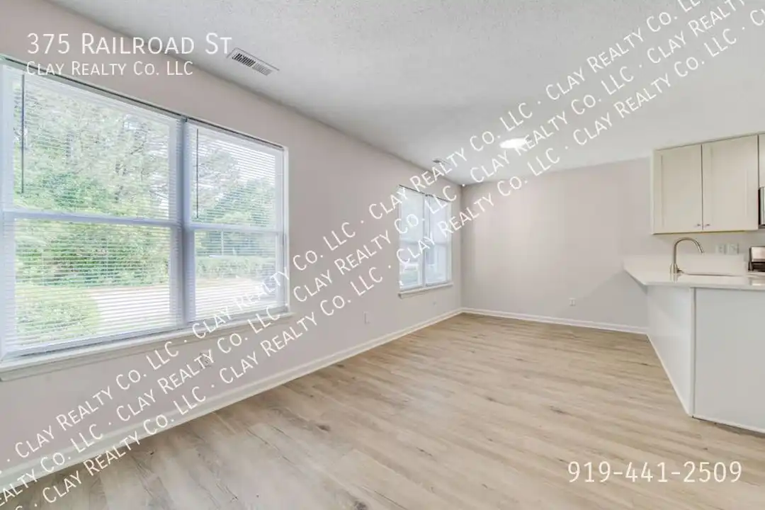 375 Railroad St - View 5