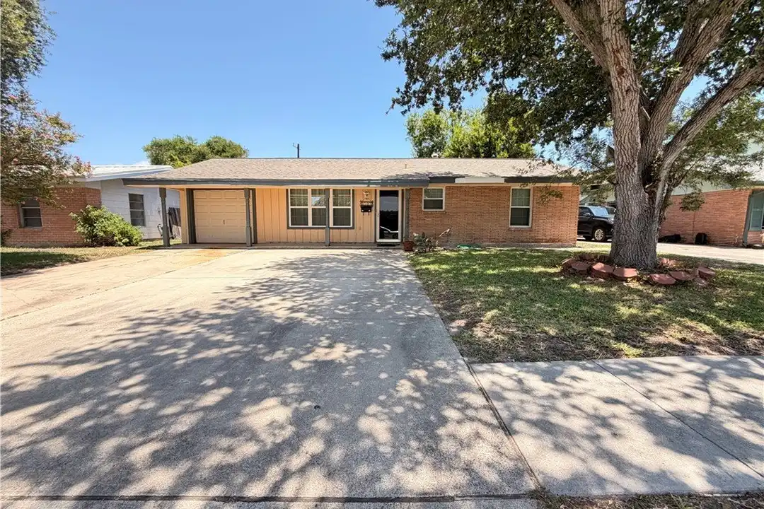 1708 Crosby St – photo 1