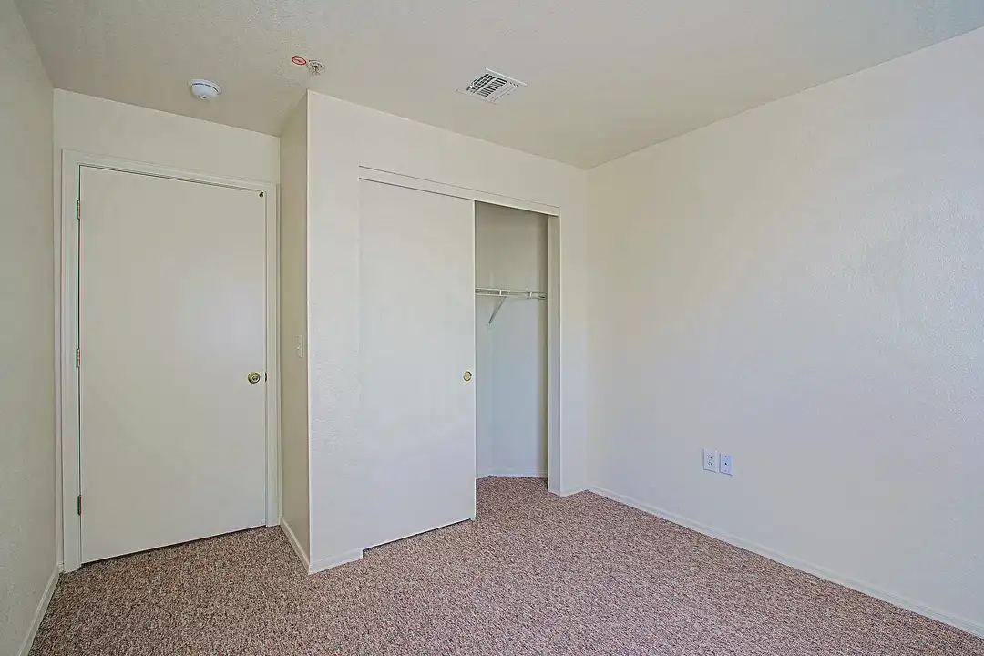 Villa Nueva – photo 1