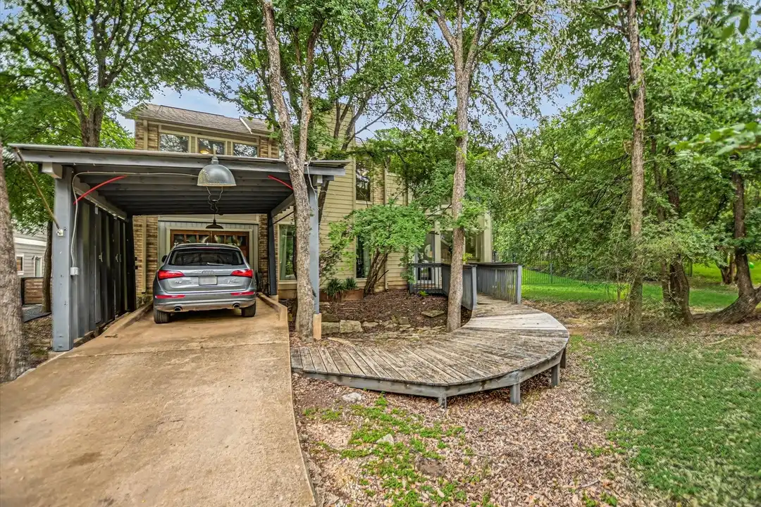 2605 De Soto Dr - View 2