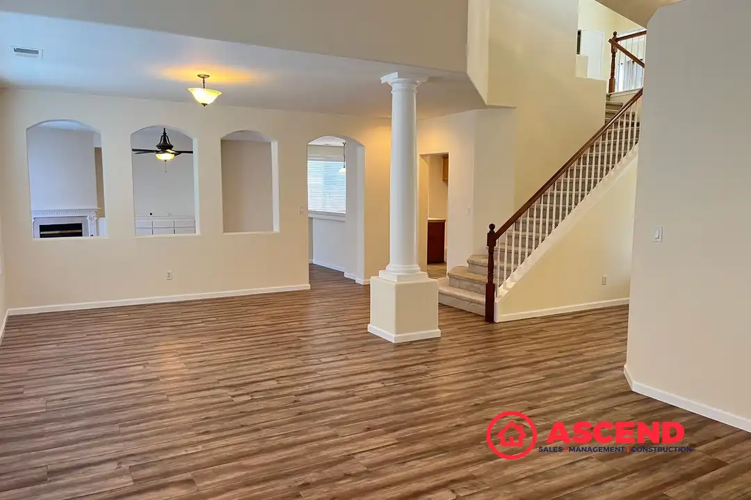 6806 Savannah Falls Dr - View 2