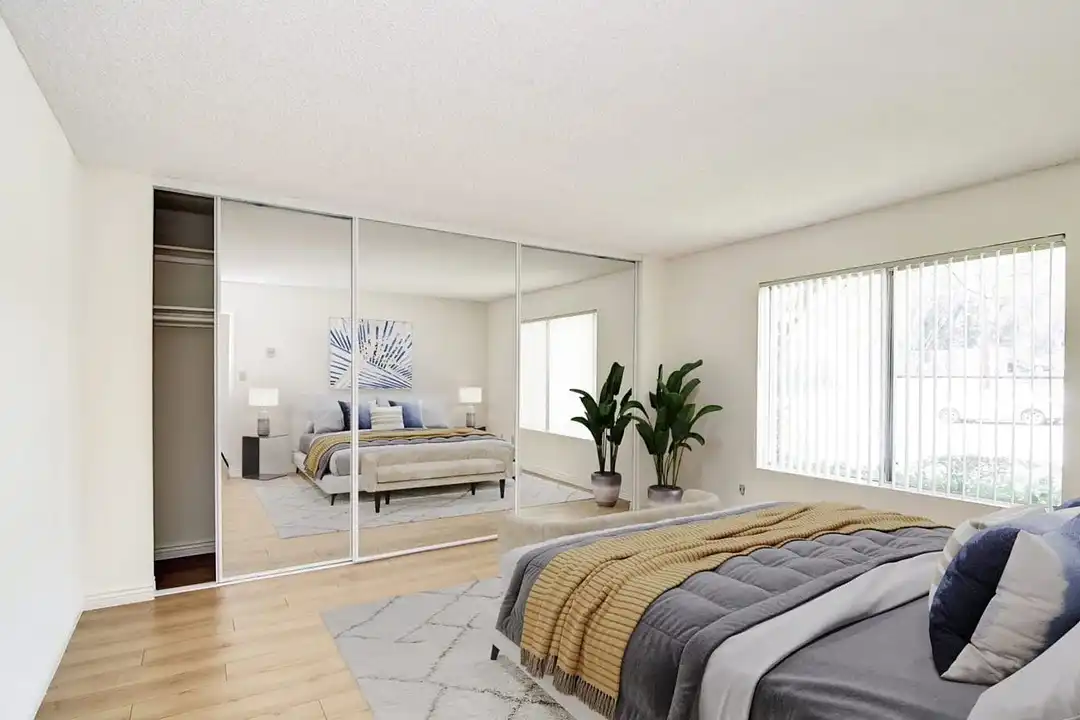 Casa De Helix Apartments - View 4