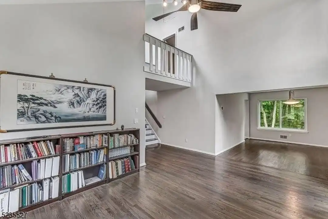 33 Highmount Ave - View 6