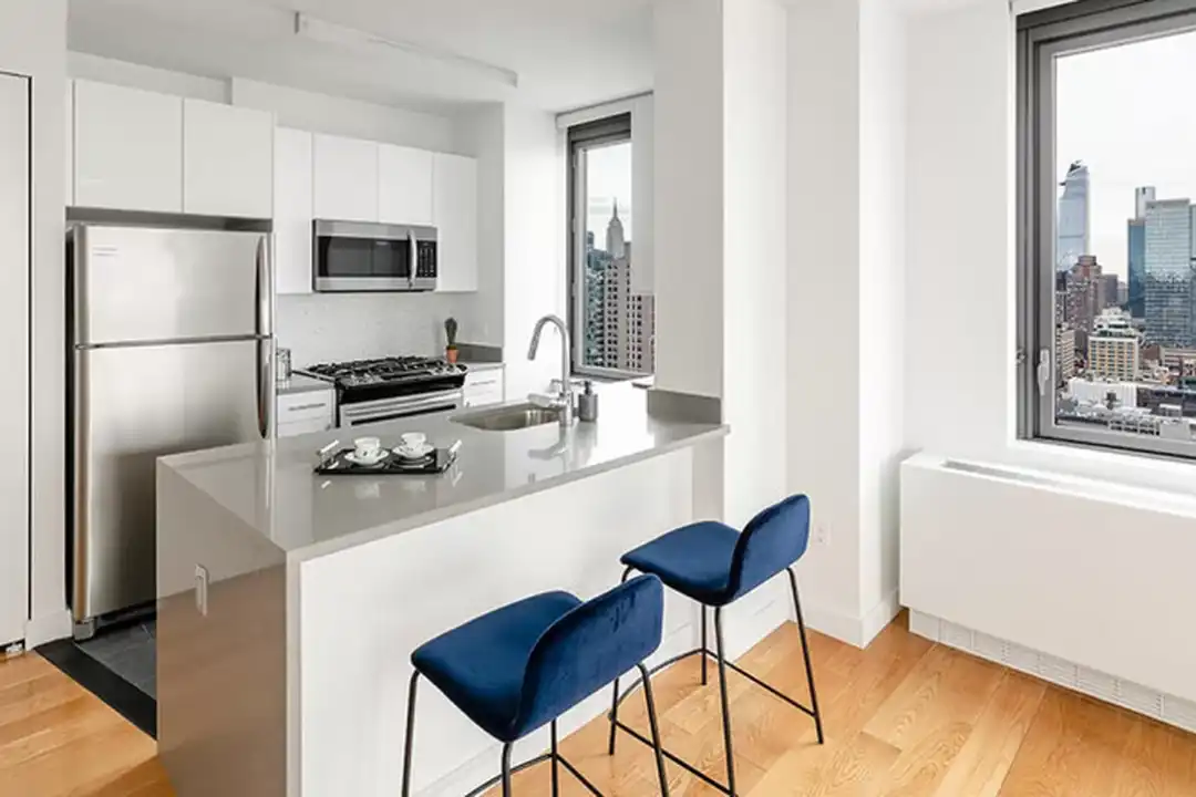608 W 57th St – pohled 5