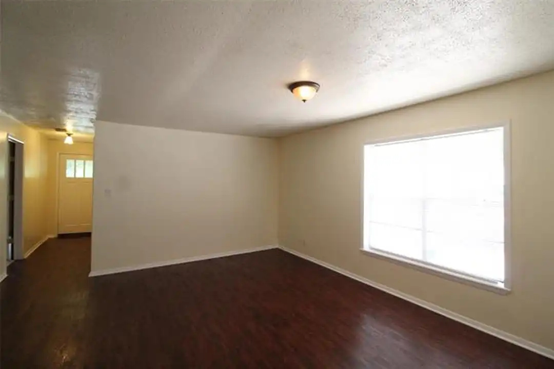421 M.L.K. Jr Blvd - View 4
