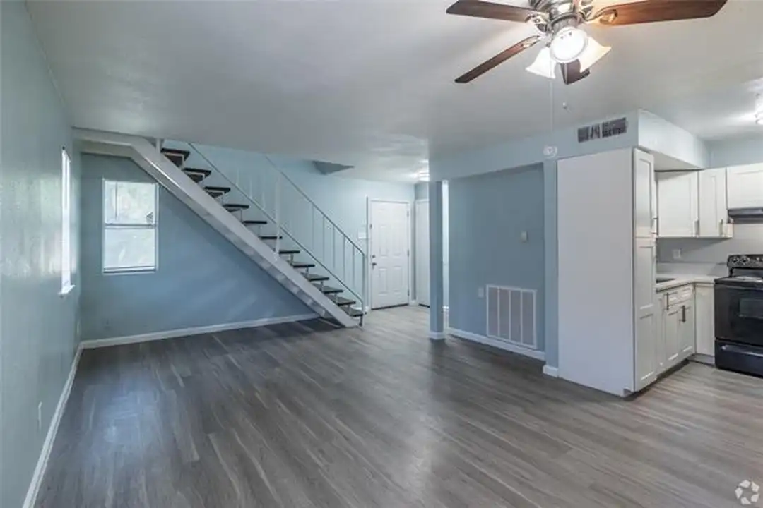 313 Rolston Rd unit 315-102 - View 2