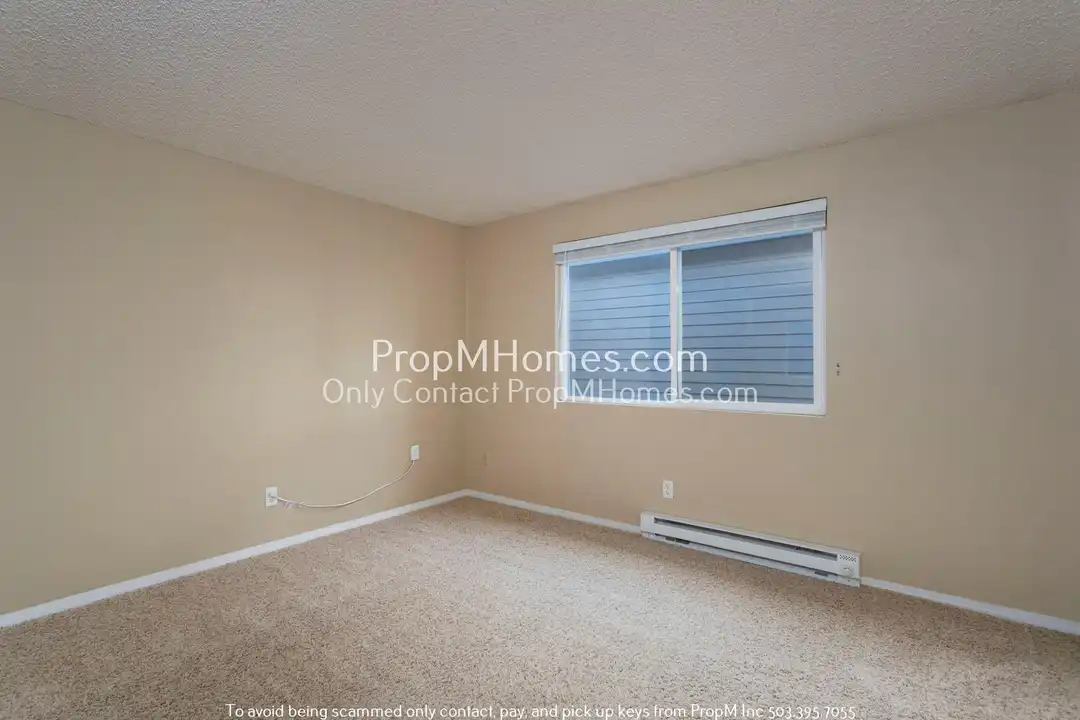 7640 SW 34th Ave unit 7640 SW 34th Avenue - Unit 3 - Więcej