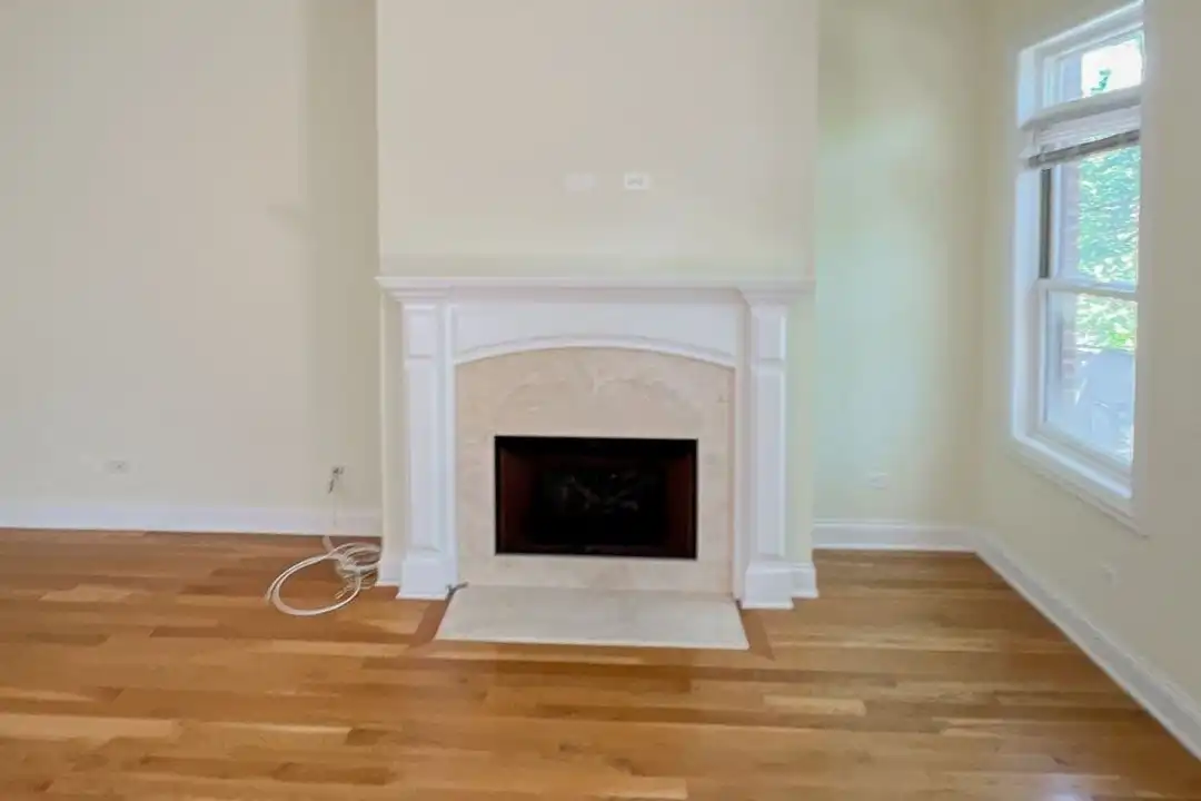 2328 N Greenview Ave – pohled 4