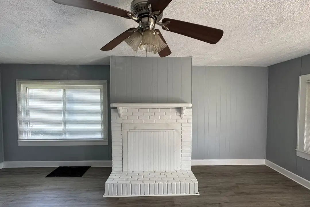 1529 Dawson St - View 4