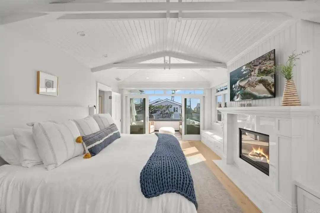 2211 Ocean Front - View 6