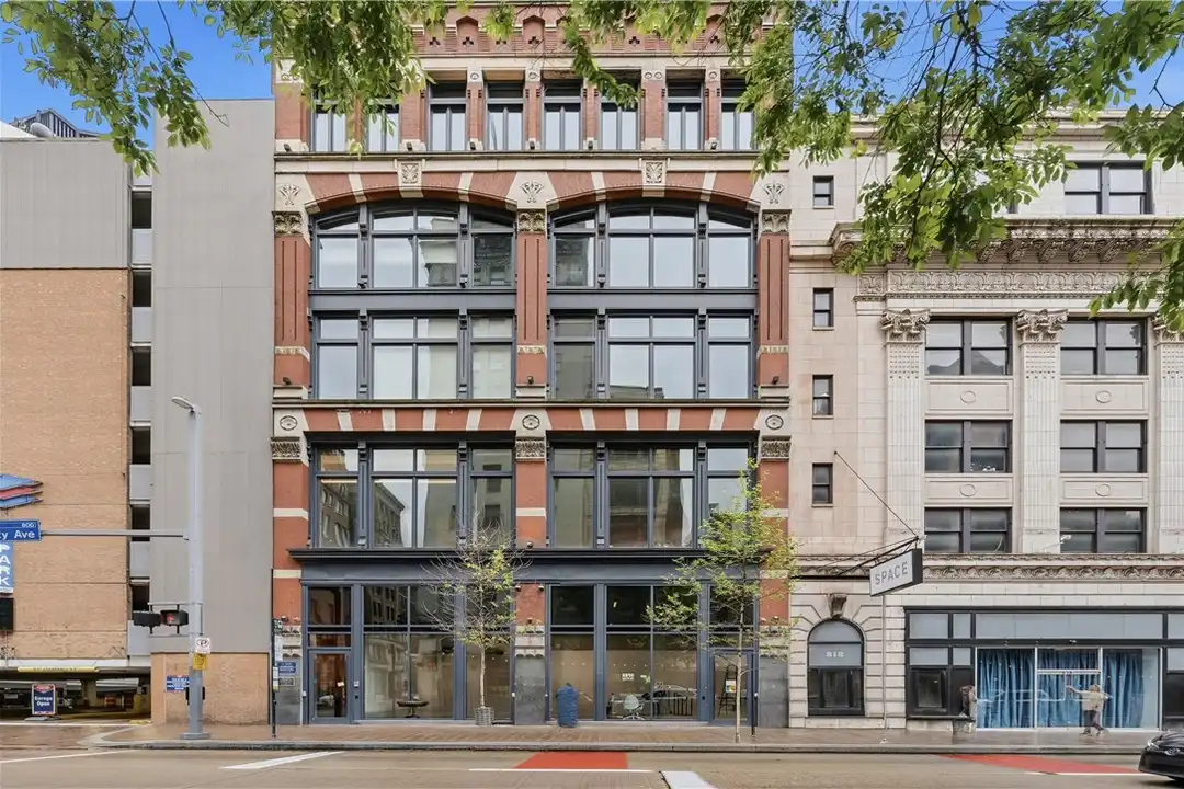 824 Liberty Ave unit 2 – photo 1